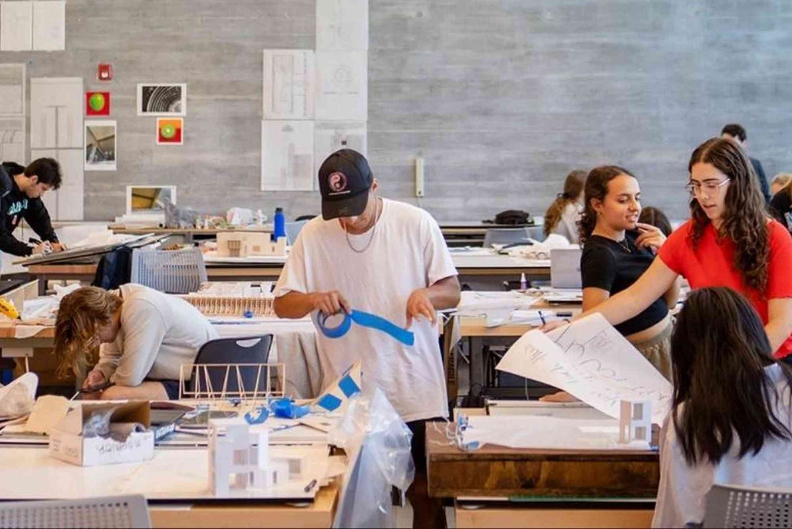 تطورات جديدة في الأنظمة التعليمية الحديثة