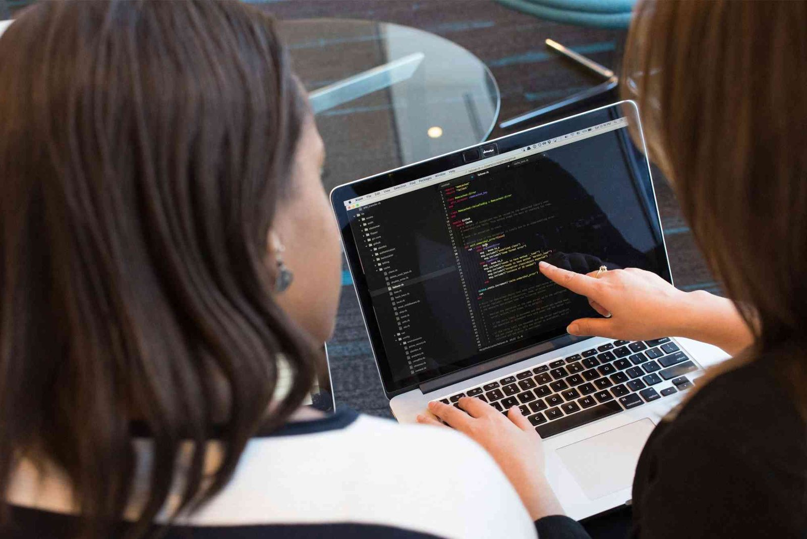 تطورات رقمية تشغل خبراء التقنية