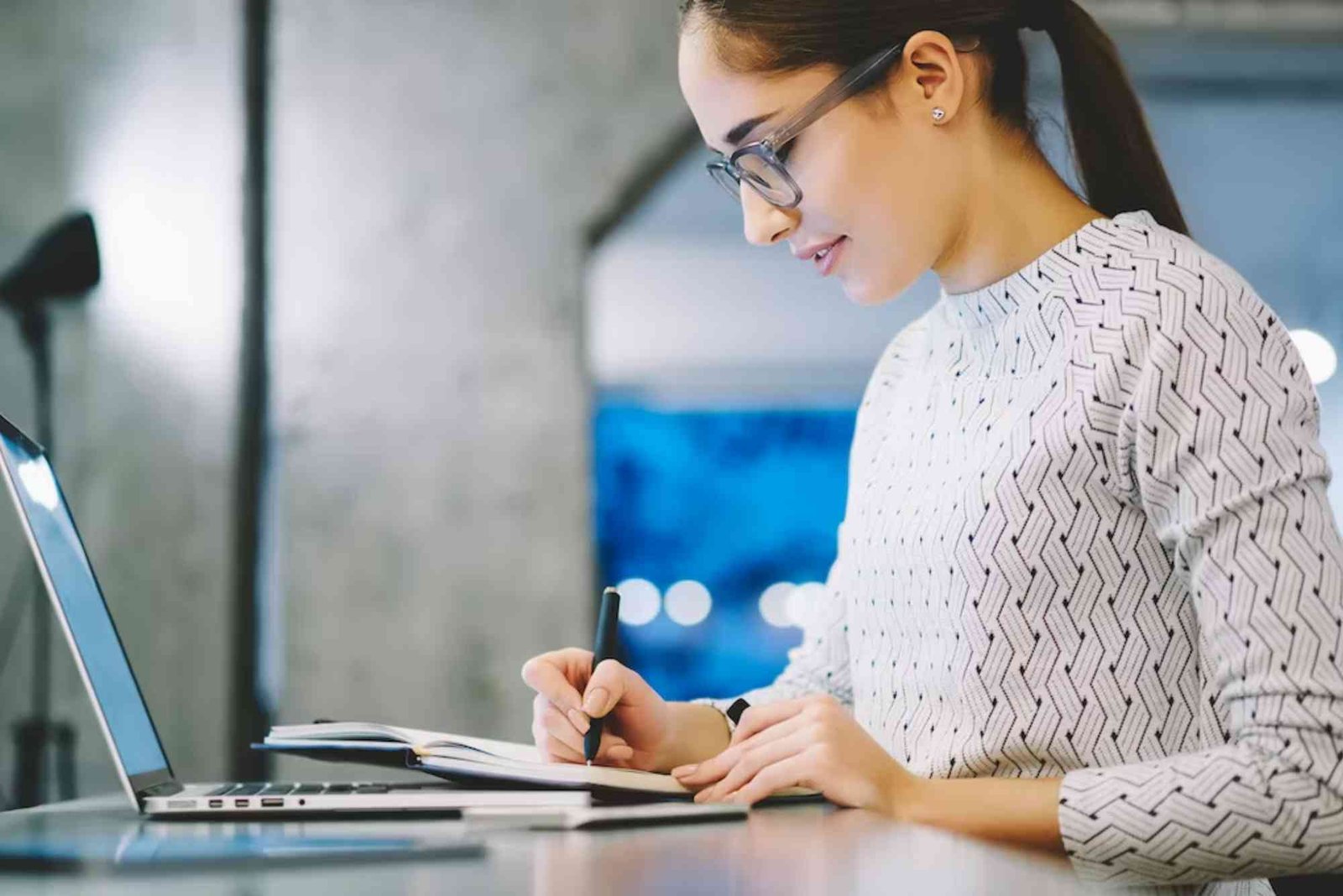 تقنيات متقدمة لتحليل المعلومات